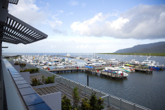 Cairns Luxury Apartments - Harbour Lights CMS Complex