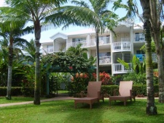 Australis Cairns Beach Resort