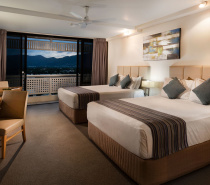 Rydges Esplanade Resort Cairns - Mountain View