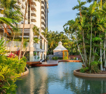 Rydges Esplanade Resort Cairns - Pool Deck