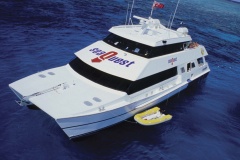 SeaQuest Cairns Reef Day Trip