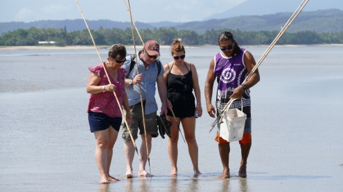 Day 2: Daintree Dreaming Day Tour - traditional hunting and gathering