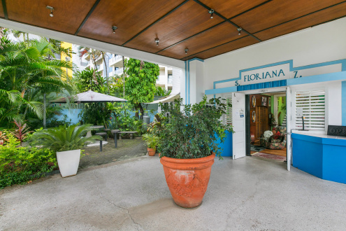 Floriana Features