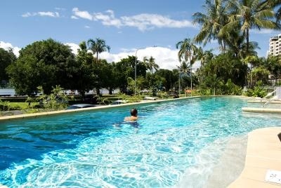 Welcome to Vision Cairns Esplanade