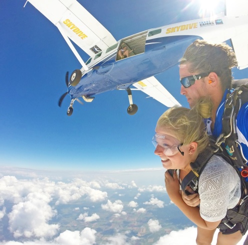 Skydiving in Cairns with Tandem Cairns