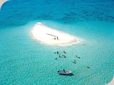 Cruising Upolu Cay & Reef