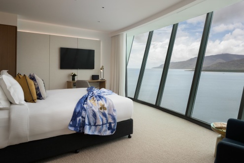Rooms and Suites
