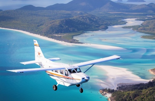 HELICOPTER TOURS GREAT BARRIER REEF - WHITSUNDAYS - AIRLIE BEACH