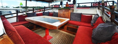 PRIVATE CHARTERS AND PARTIES CAIRNS