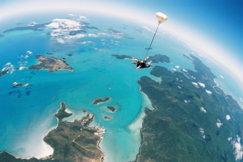 Skydive Airlie Beach AND SEE THE WHITSUNDAY'S from a new perspective