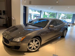 Dragon Limousines introduces Maserati Quattroporte to Cairns.